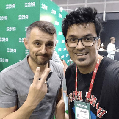 Digital Marketing Consultant Jitendra Vaswani with Gary Vaynerchuk
